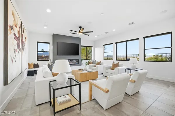 $1,999,000 | 10 Camino La Venta Court, Henderson, NV 89011
