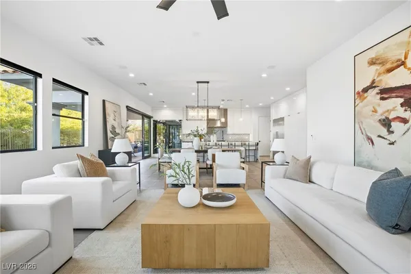 $1,999,000 | 10 Camino La Venta Court, Henderson, NV 89011