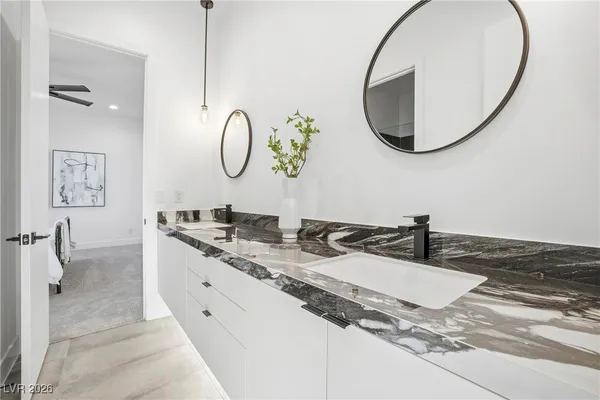 $1,999,000 | 10 Camino La Venta Court, Henderson, NV 89011
