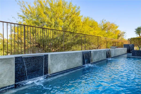$1,999,000 | 10 Camino La Venta Court, Henderson, NV 89011