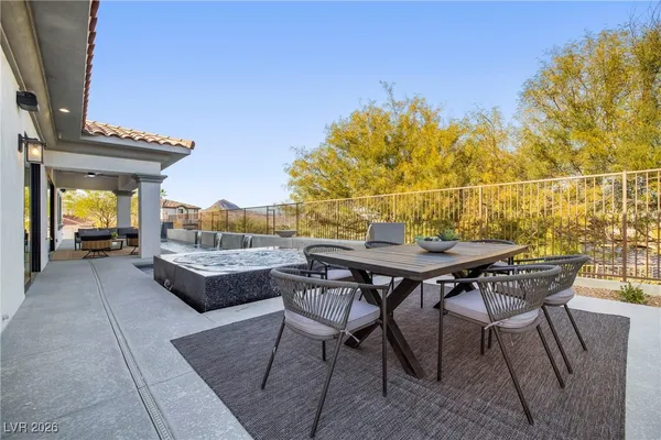 $1,999,000 | 10 Camino La Venta Court, Henderson, NV 89011