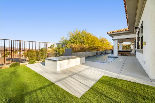 $1,999,000 | 10 Camino La Venta Court, Henderson, NV 89011