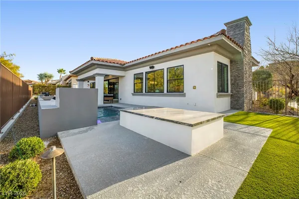 $1,999,000 | 10 Camino La Venta Court, Henderson, NV 89011