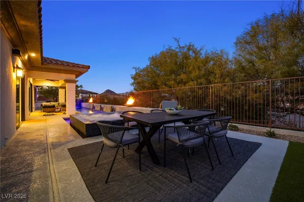 $1,999,000 | 10 Camino La Venta Court, Henderson, NV 89011