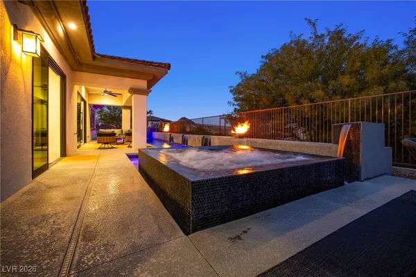 $1,999,000 | 10 Camino La Venta Court, Henderson, NV 89011