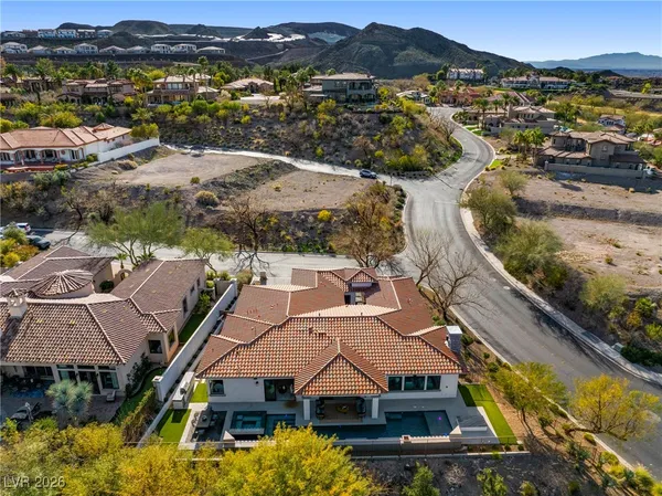 $1,999,000 | 10 Camino La Venta Court, Henderson, NV 89011