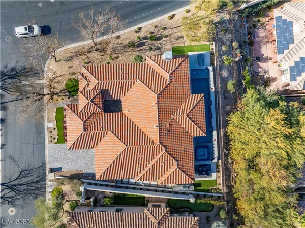 $1,999,000 | 10 Camino La Venta Court, Henderson, NV 89011