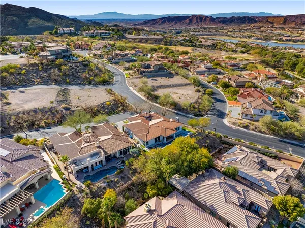 $1,999,000 | 10 Camino La Venta Court, Henderson, NV 89011