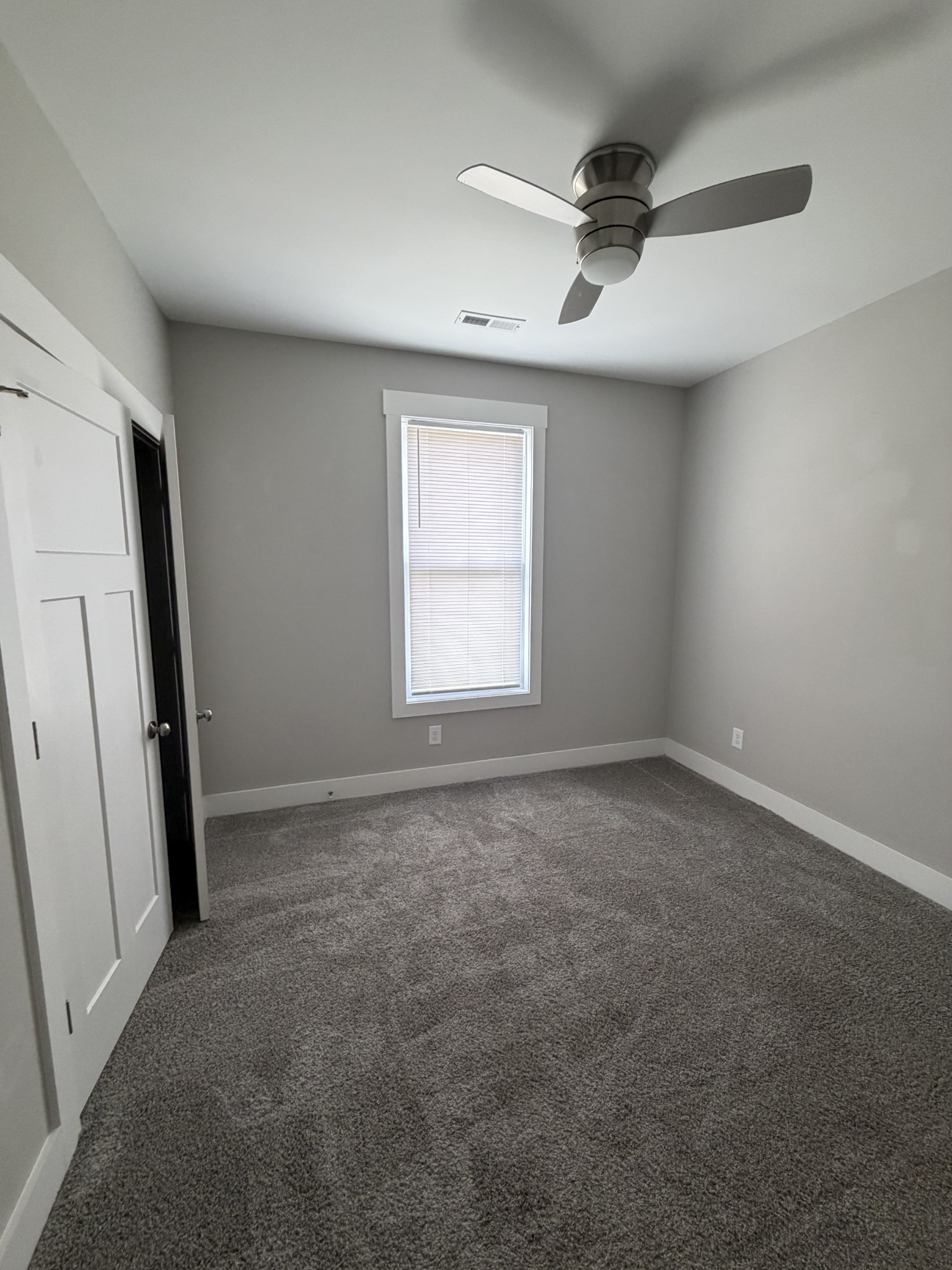 442 Bill Fuson Road McMinnville, TN 37110 - Photo 7 of 29 an empty room with a window