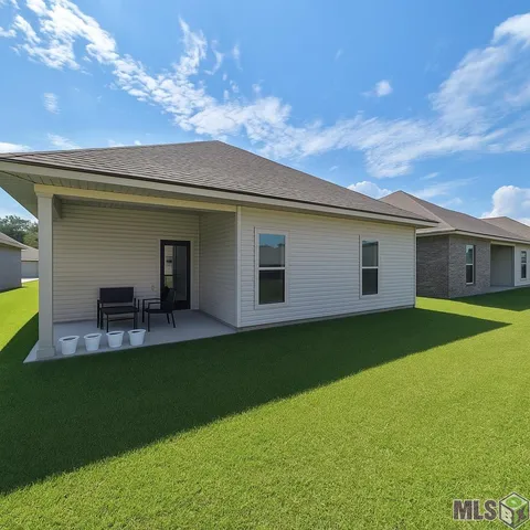 $343,000 | 16103 Knoll Crk Avenue, Baton Rouge, LA 70817