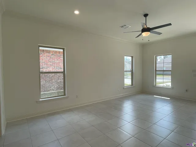 $343,000 | 16103 Knoll Crk Avenue, Baton Rouge, LA 70817