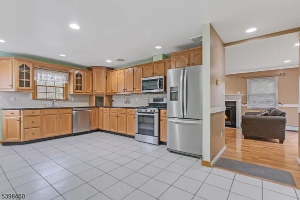 $795,000 | 159 Sherwood Avenue, Teaneck, NJ 07666