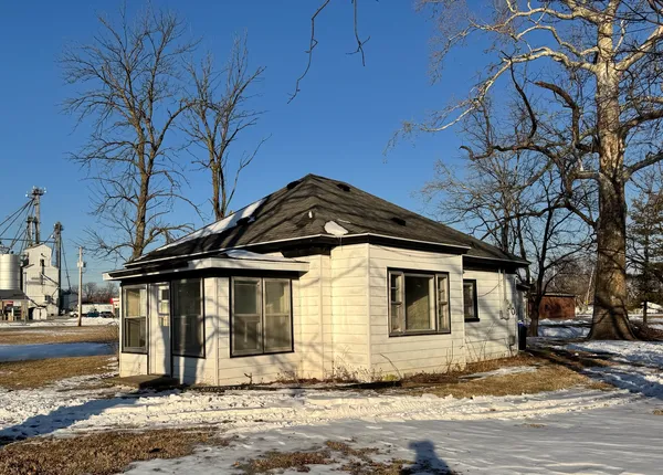 $50,000 | 301 South Oak Street, Forrest, IL 61741