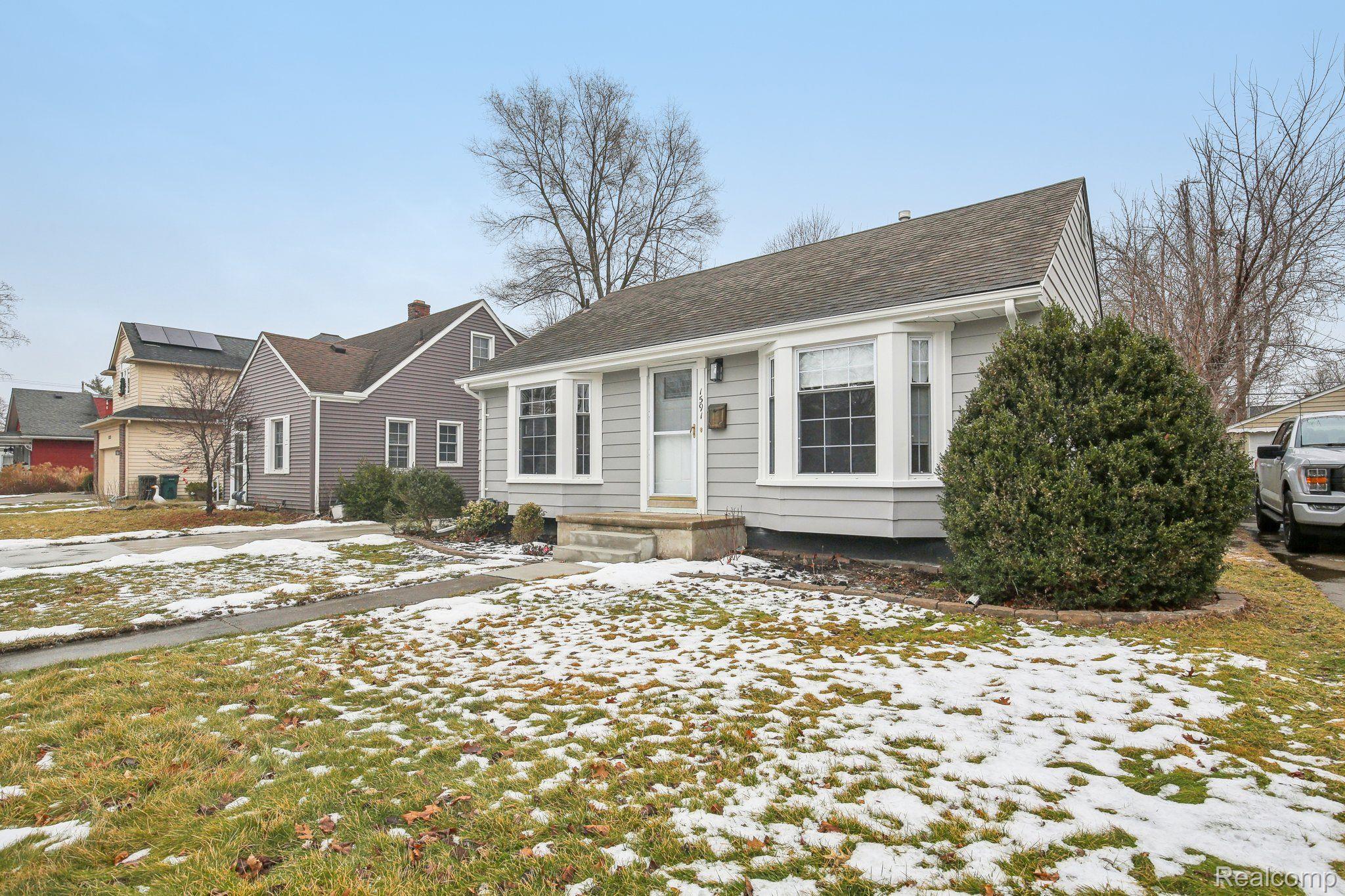 1591 Eaton Road Berkley, MI 48072 - Photo 22 of 32 Gallery Image 22