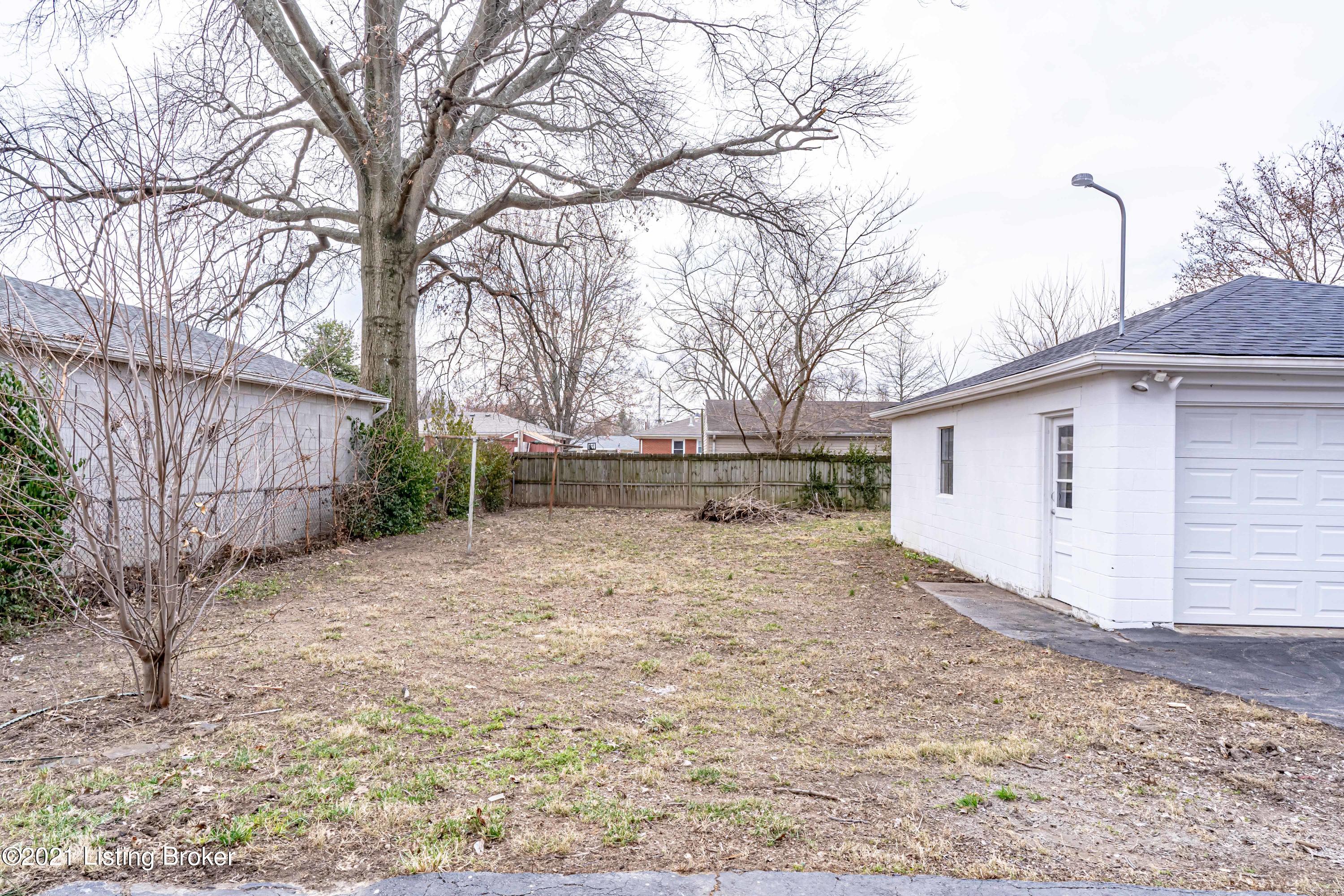 5230 Maryman Road Louisville, KY 40258 - Photo 50 of 55 DSC09805