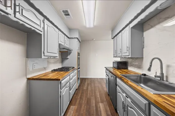 $2,100 | 905 McKinney Avenue, Princeton, TX 75407