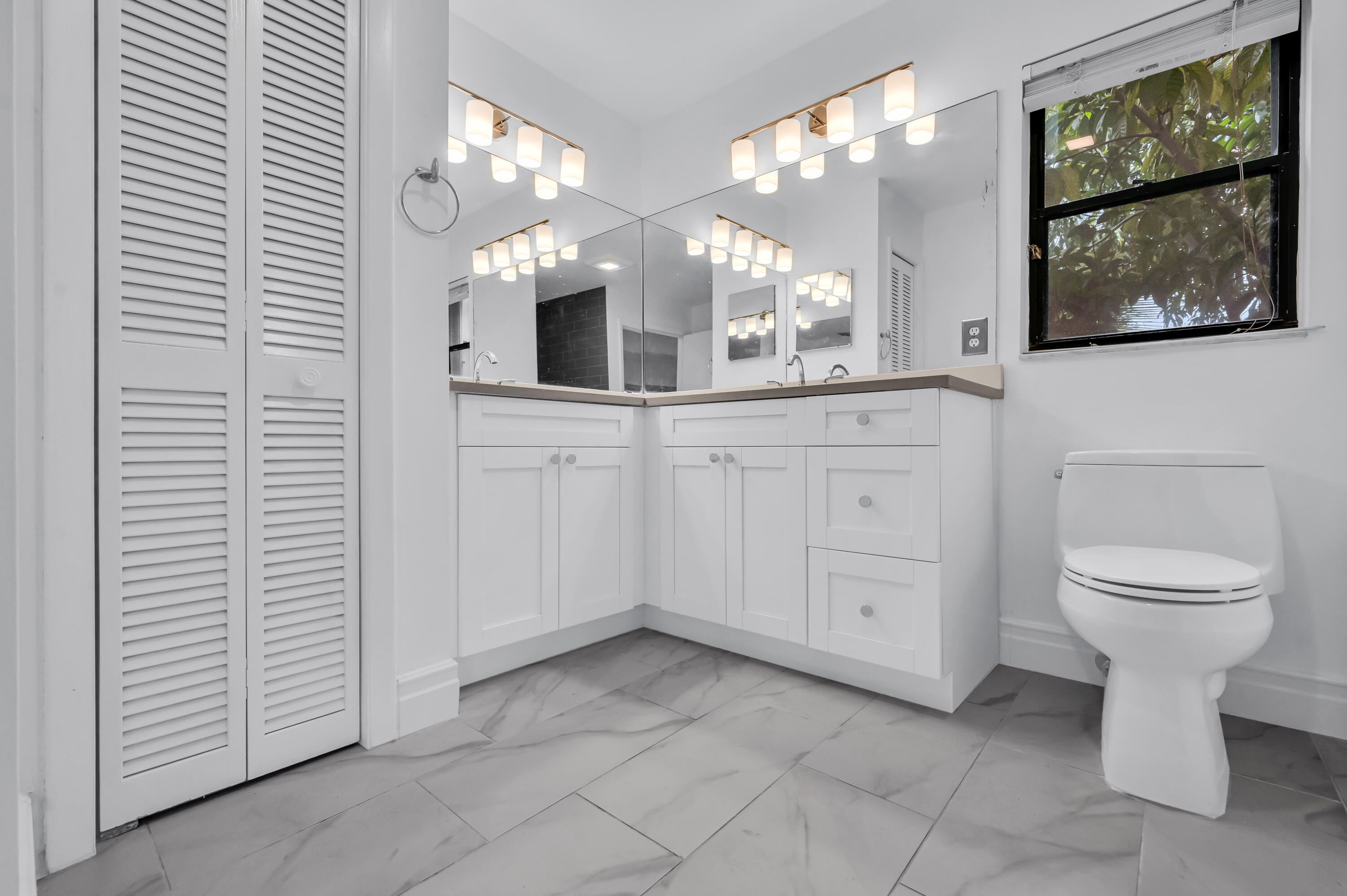 7619 Silver Woods Court Boca Raton, FL 33433 - Photo 17 of 20 DSC_1067