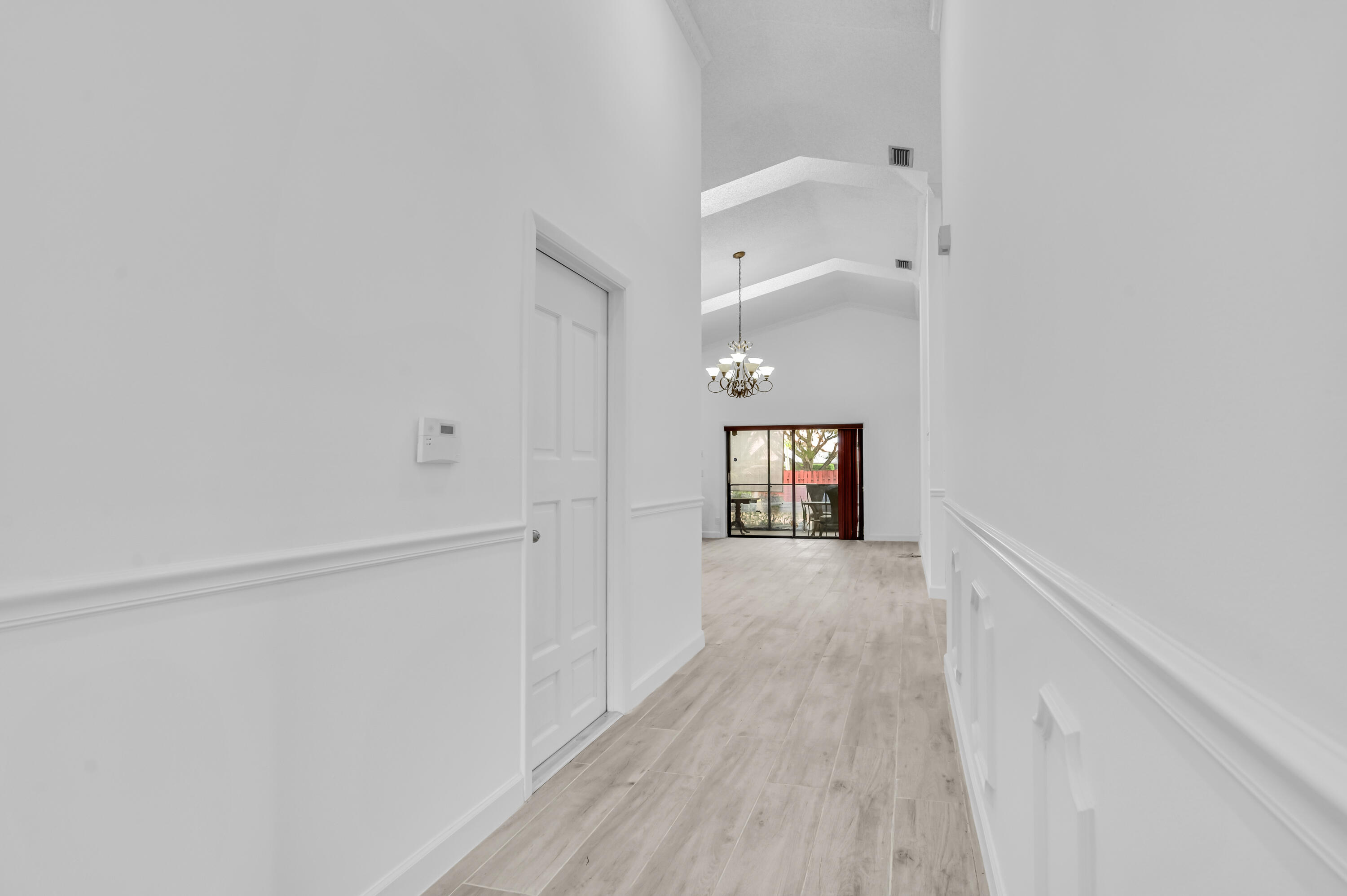 7619 Silver Woods Court Boca Raton, FL 33433 - Photo 3 of 20 DSC_1013