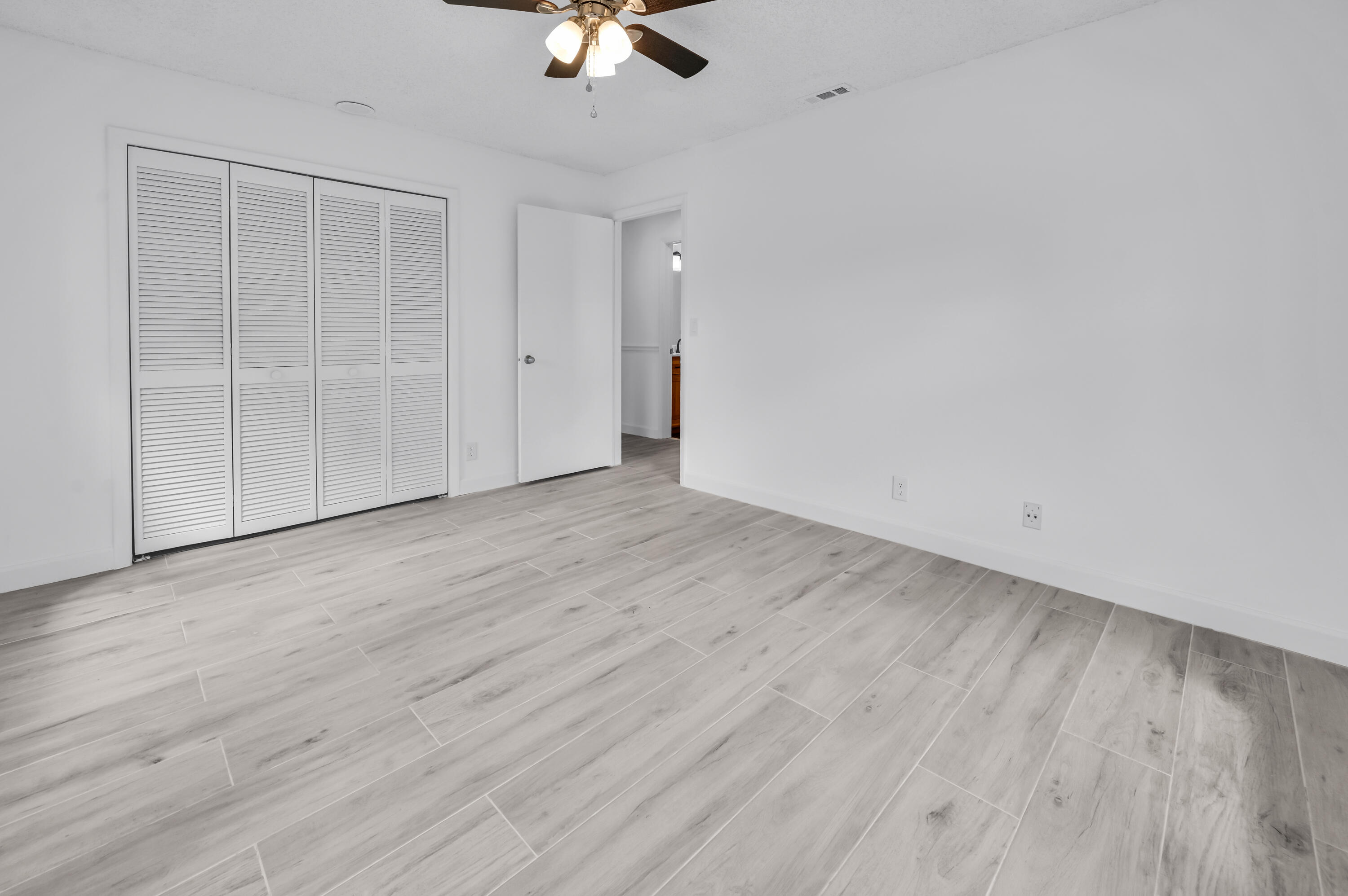 7619 Silver Woods Court Boca Raton, FL 33433 - Photo 5 of 20 DSC_1025