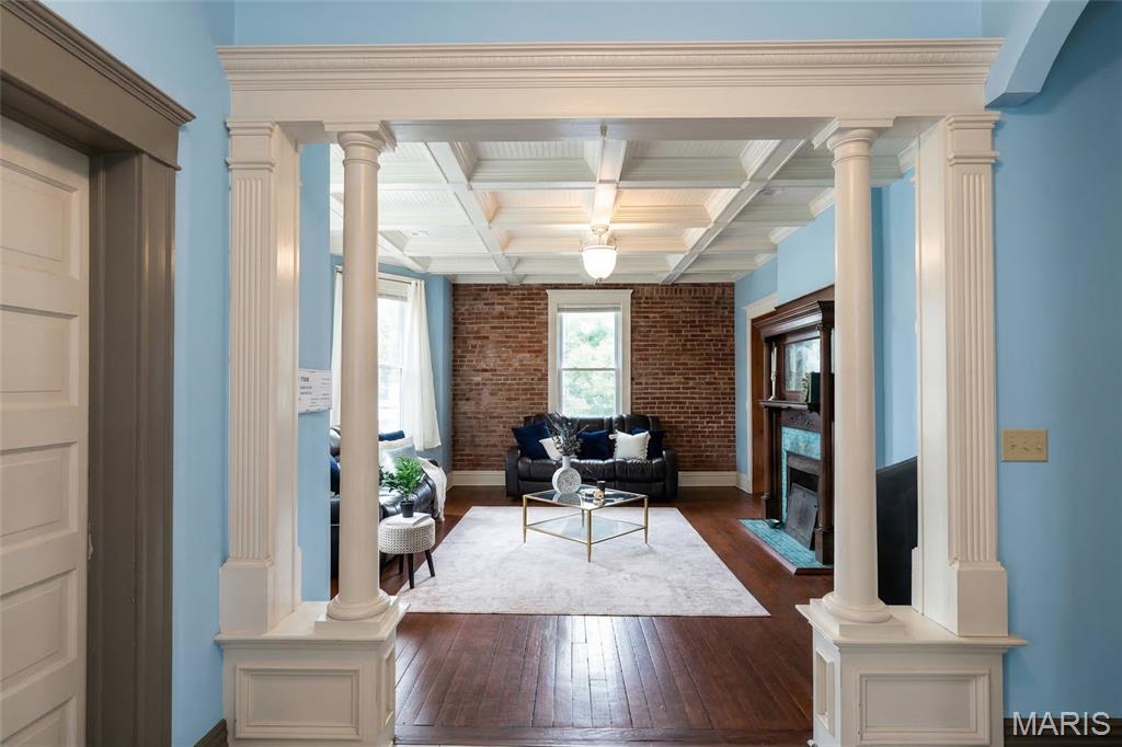 116 West Henry Street Staunton, IL 62088 - Photo 15 of 48