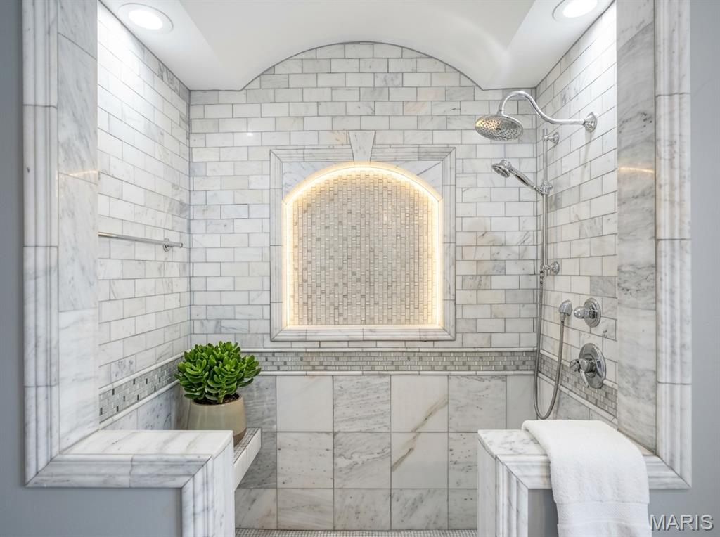 116 West Henry Street Staunton, IL 62088 - Photo 25 of 48