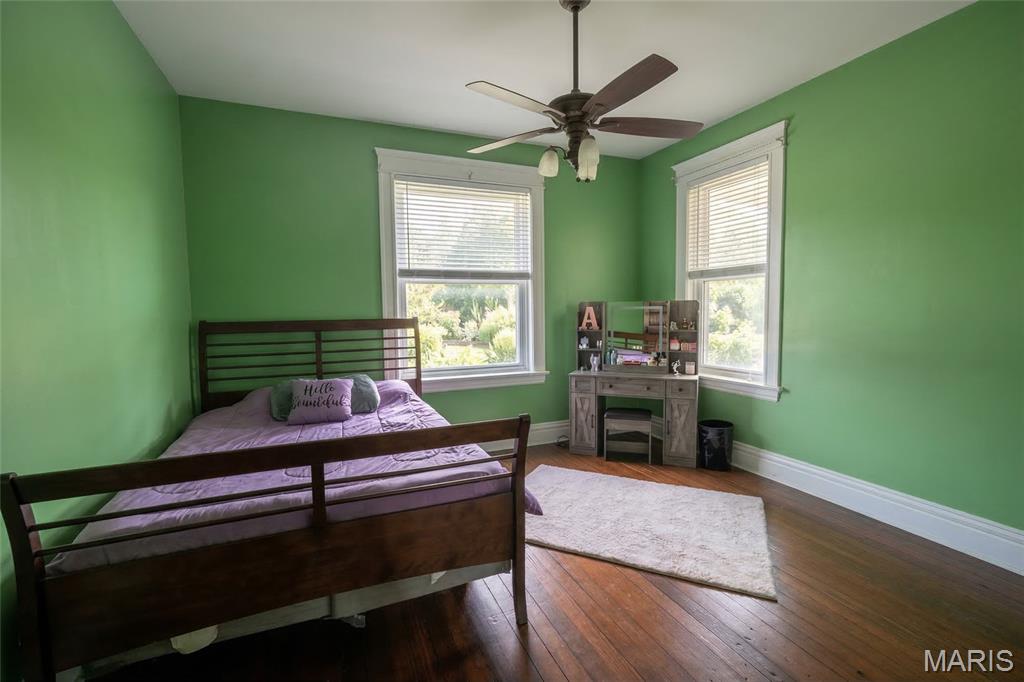 116 West Henry Street Staunton, IL 62088 - Photo 32 of 48