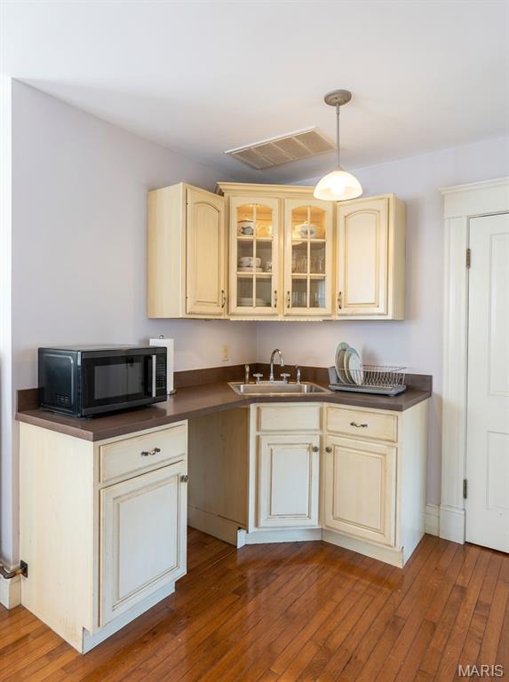 116 West Henry Street Staunton, IL 62088 - Photo 37 of 48