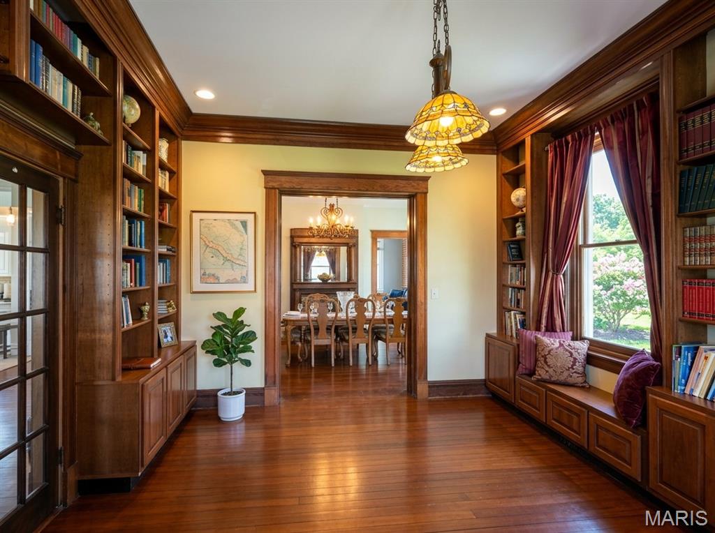 116 West Henry Street Staunton, IL 62088 - Photo 8 of 48