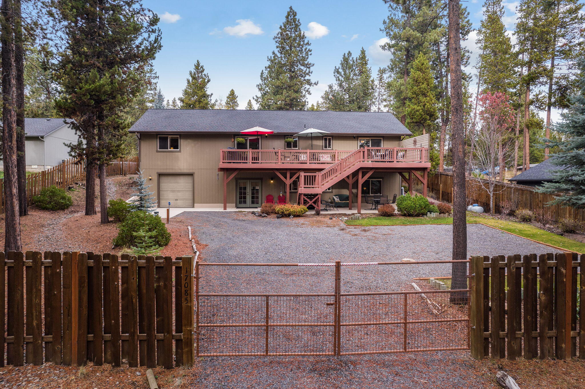 17085 Oxnard Road Bend, OR 97707 - Photo 24 of 25 Back Entrance to home