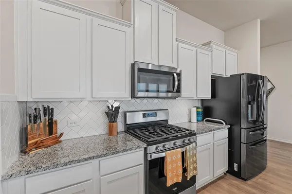 $390,000 | 3816 Waldorf Drive, Denton, TX 76208
