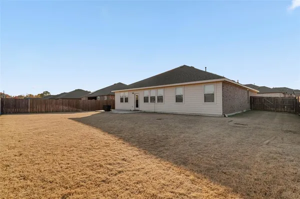 $390,000 | 3816 Waldorf Drive, Denton, TX 76208