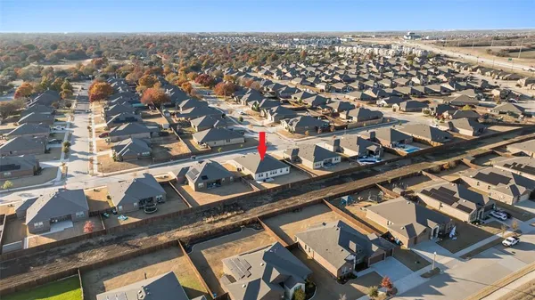 $390,000 | 3816 Waldorf Drive, Denton, TX 76208