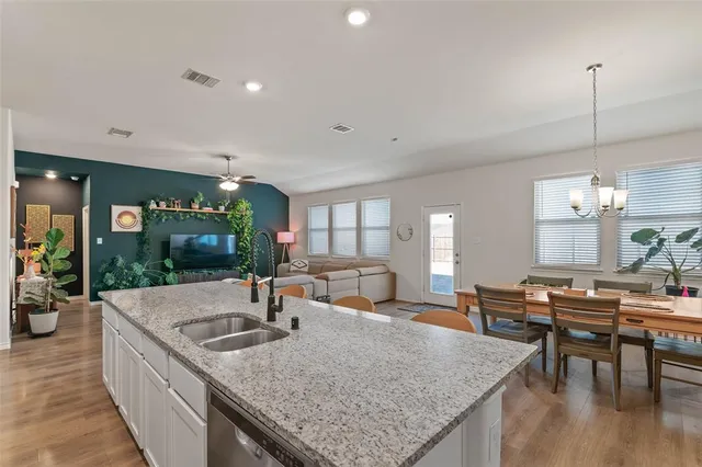 $450,000 | 3816 Waldorf Drive, Denton, TX 76208