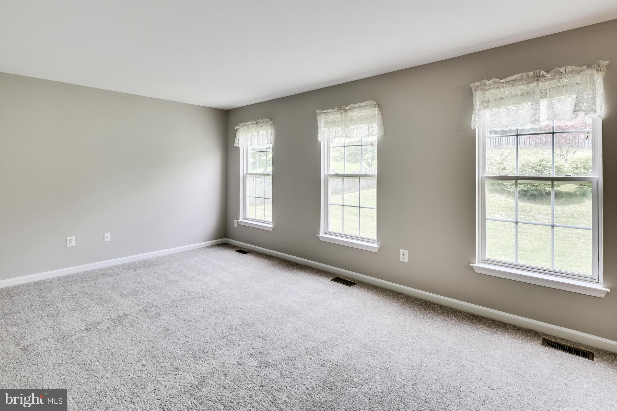 7675 Swallow Road Sykesville, MD 21784 - Photo 11 of 30 Family Room