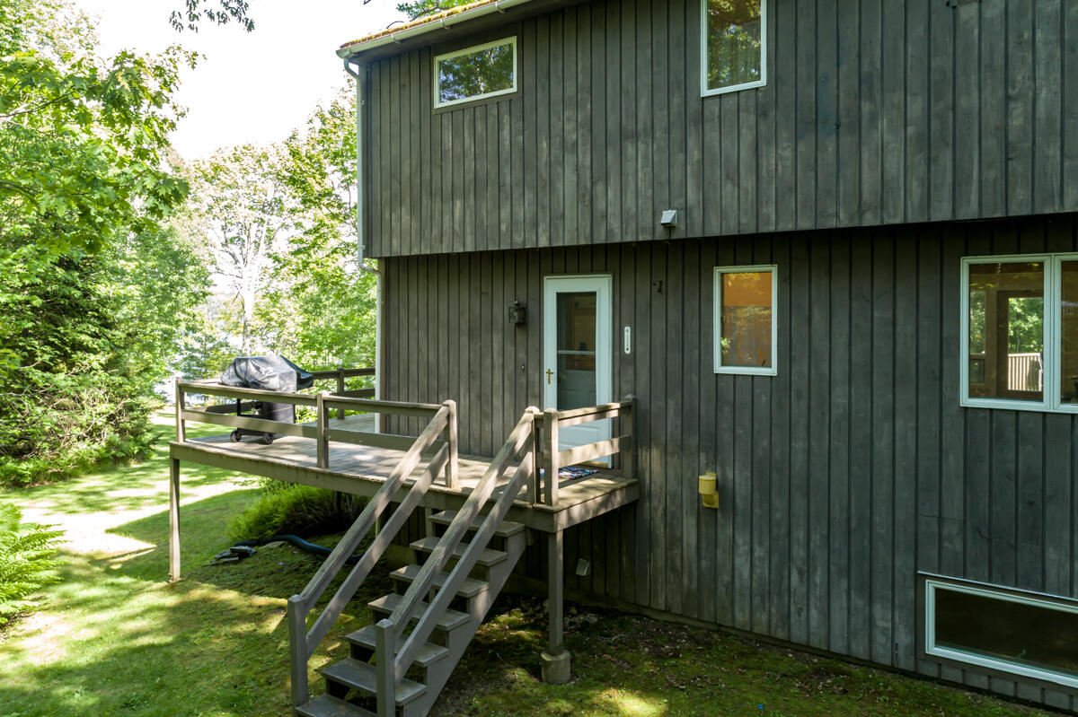 15 Cushing Briggs Road Freeport, ME 04032 - Photo 60 of 86 65-Kitchen deck (1 of 2)