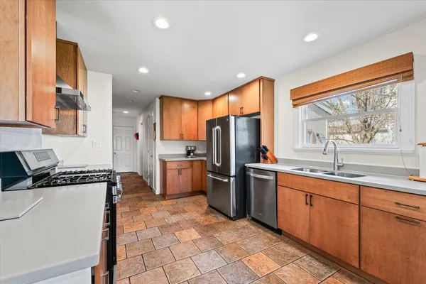 $449,900 | 205 East Sherwin Circle, Urbana, IL 61802