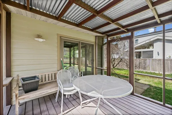 $449,900 | 205 East Sherwin Circle, Urbana, IL 61802