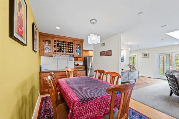 $449,900 | 205 East Sherwin Circle, Urbana, IL 61802