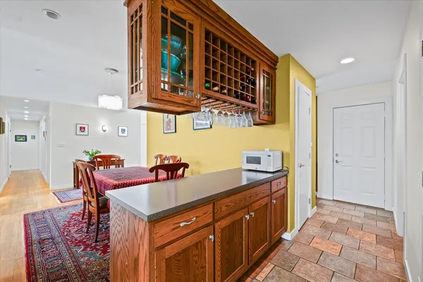 $449,900 | 205 East Sherwin Circle, Urbana, IL 61802