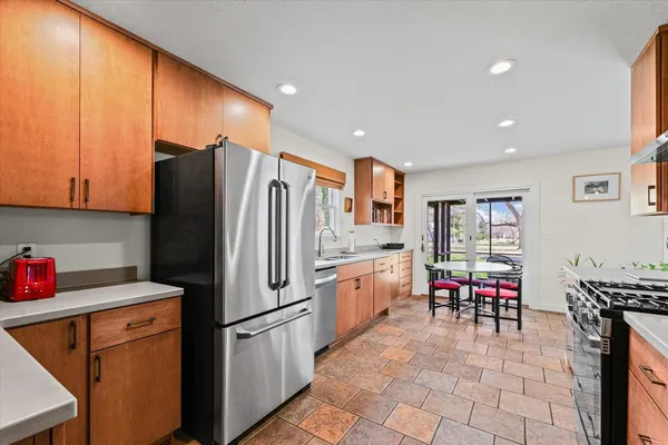 $449,900 | 205 East Sherwin Circle, Urbana, IL 61802