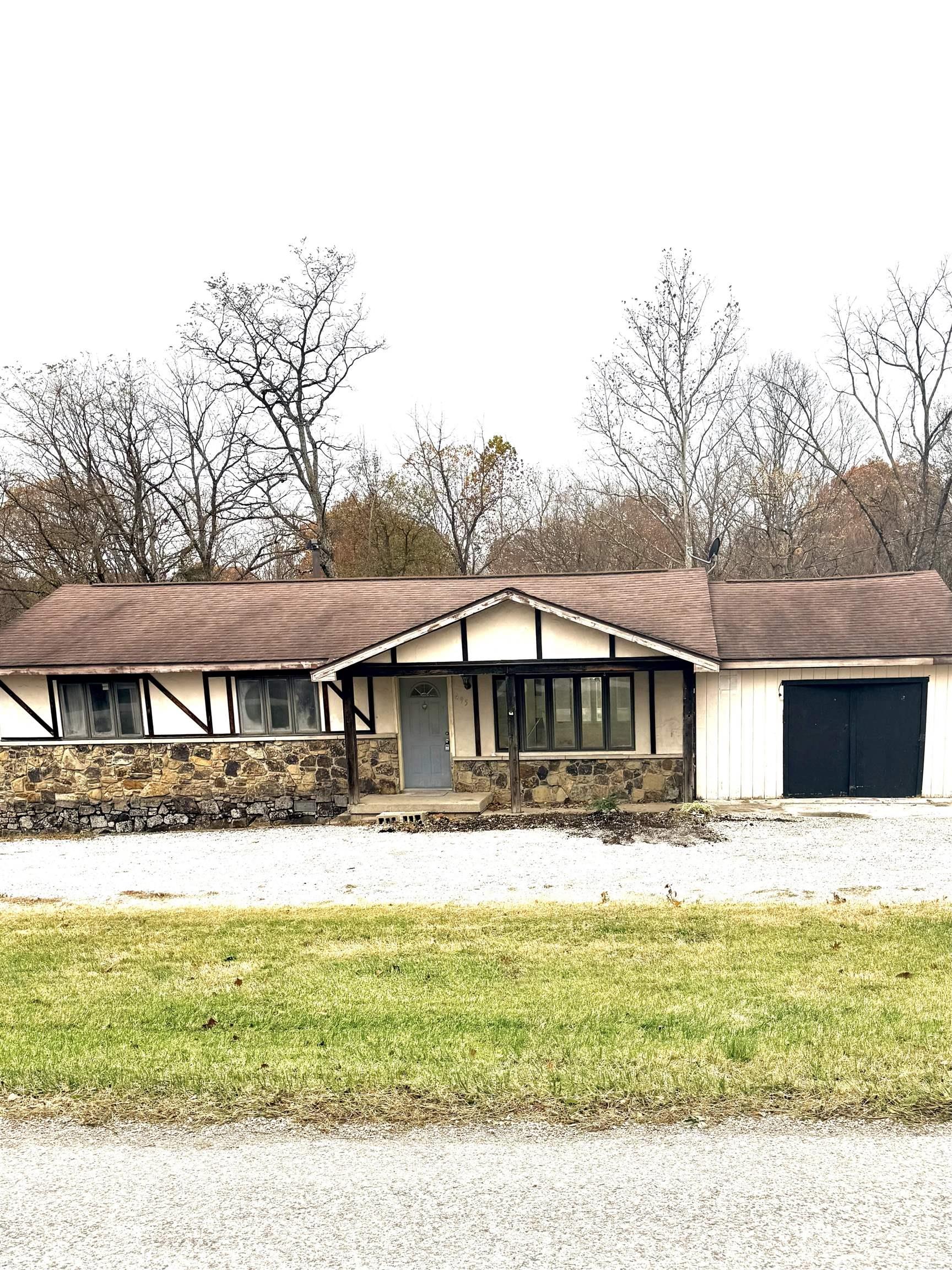 495 Gunsmith School Road Bedford, IN 47421 - Photo 2 of 31