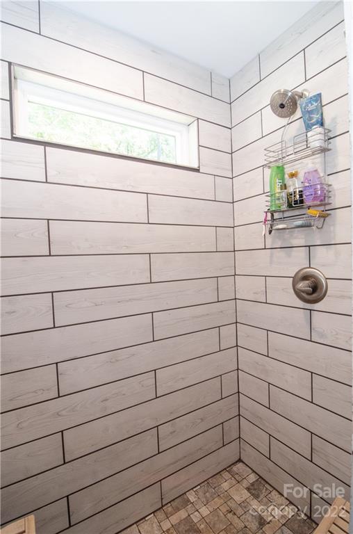 3267 Park Road Ridgeway, SC 29130 - Photo 21 of 40 a bathroom with a shower