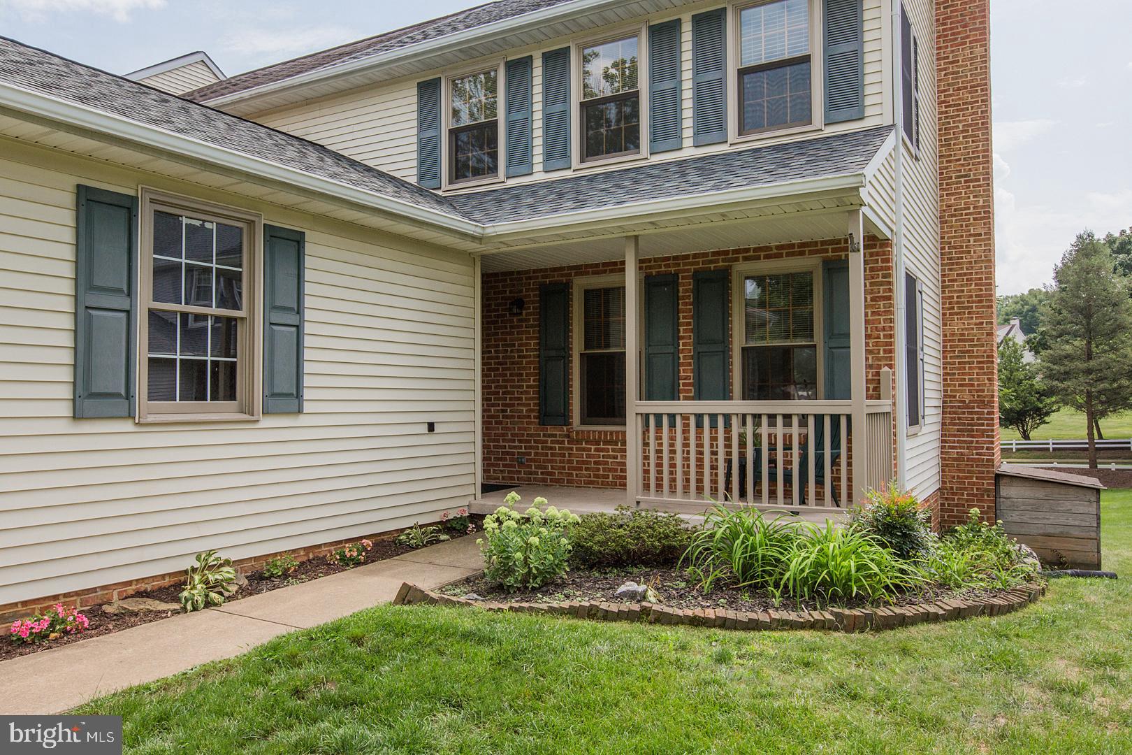 37 Greythorne Road Lancaster, PA 17603 - Photo 3 of 48 Gallery Image 3