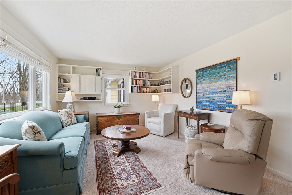 37 River Road Deerfield, MA 01373 - Photo 4 of 29