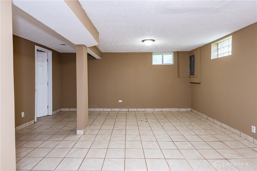 401 South Alex Road West Carrollton, OH 45449 - Photo 35 of 42