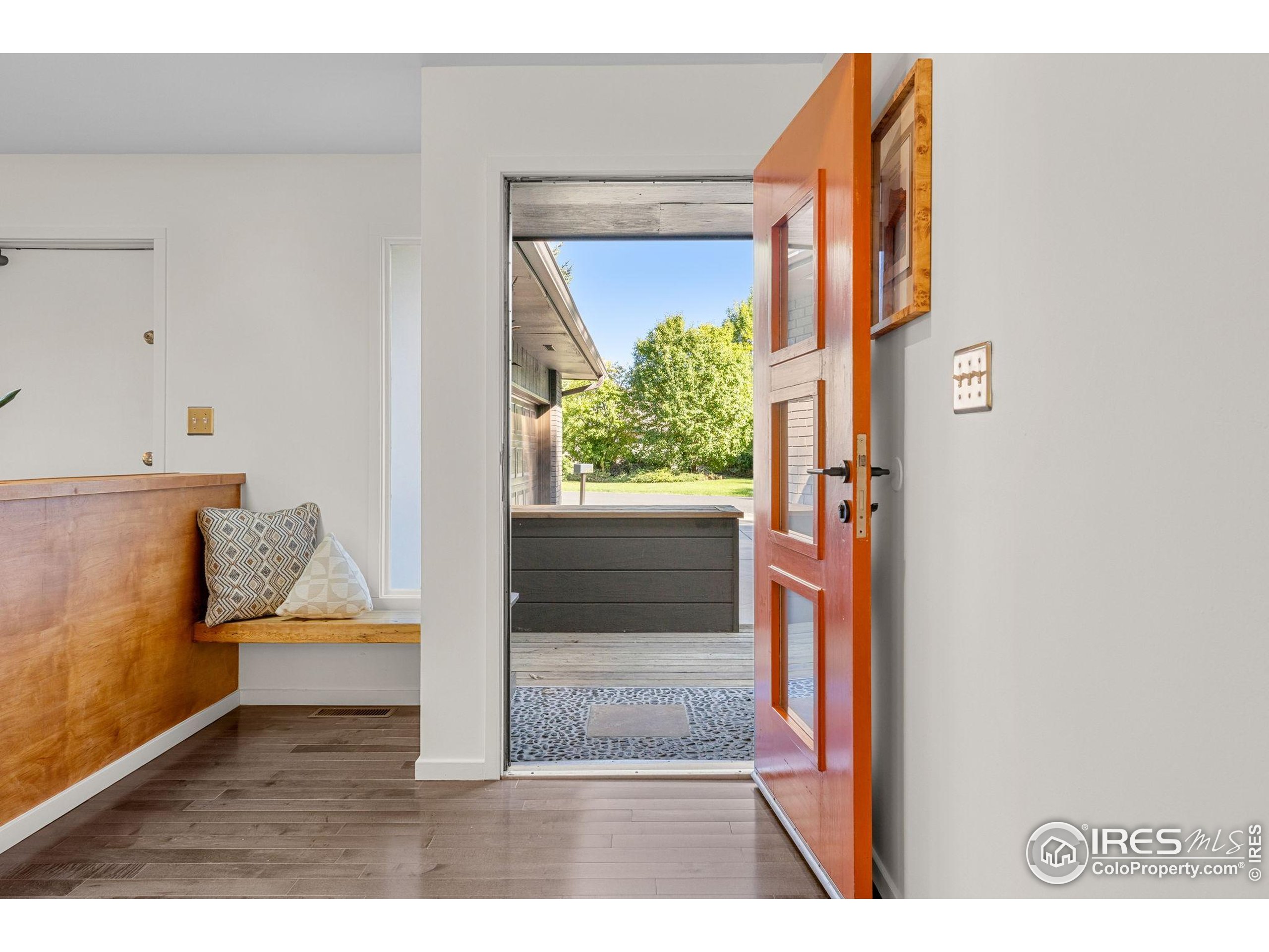 2103 Rangeview Lane Longmont, CO 80501 - Photo 3 of 47