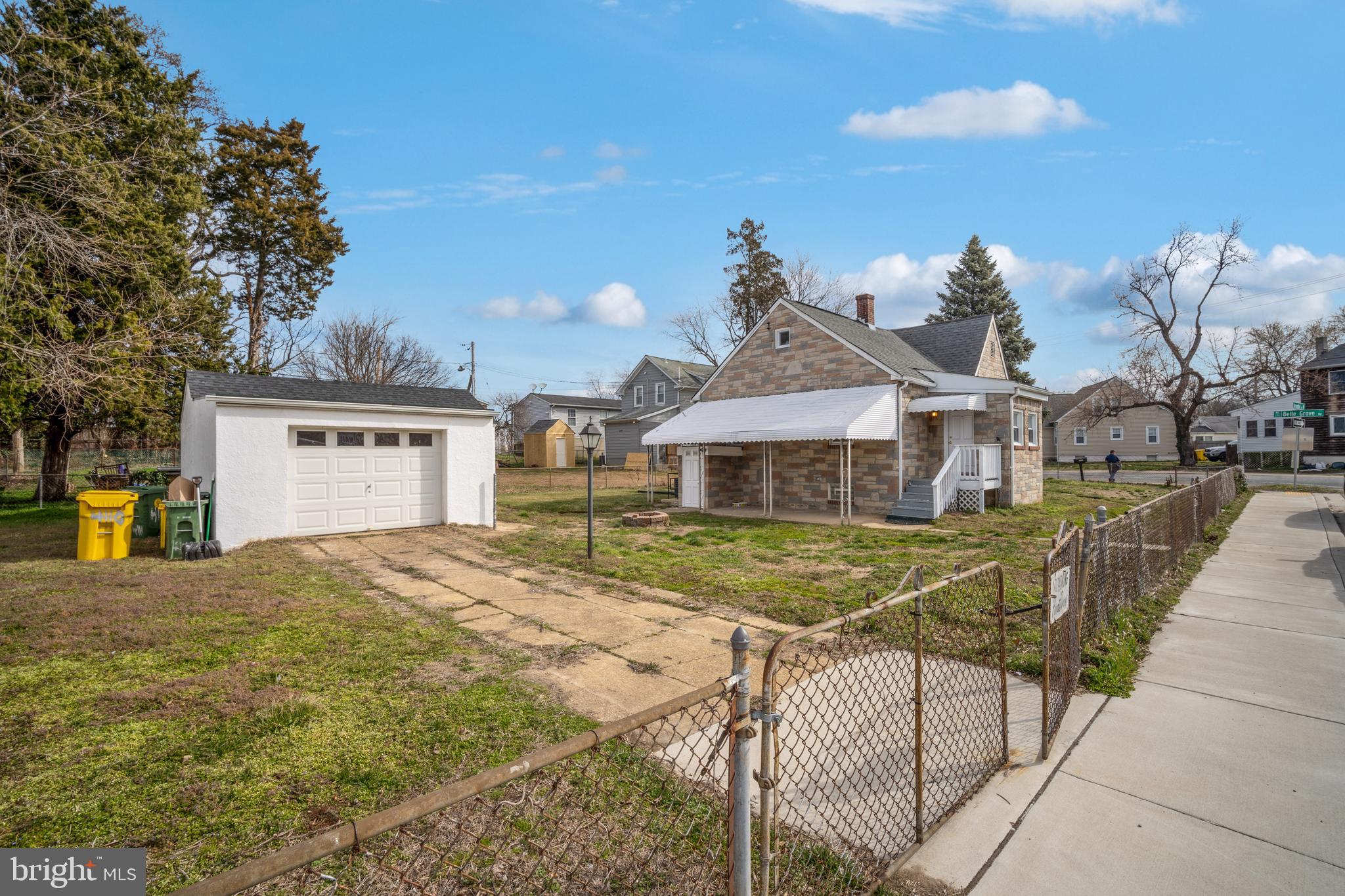 4110 Belle Grove Road Baltimore, MD 21225 - Photo 15 of 34 One car garage / shed space / more parking!