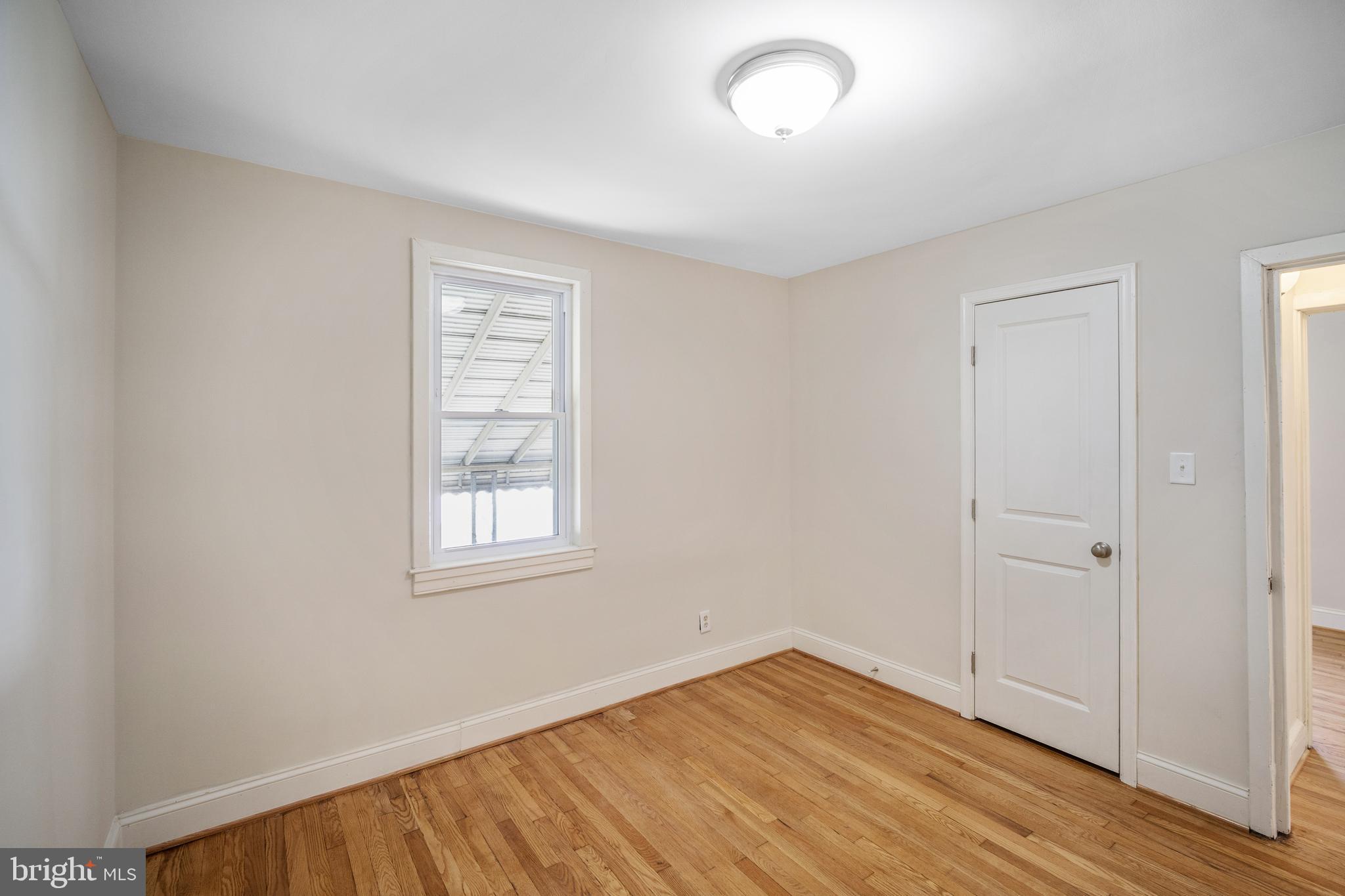 4110 Belle Grove Road Baltimore, MD 21225 - Photo 17 of 34 Main floor bedroom 1