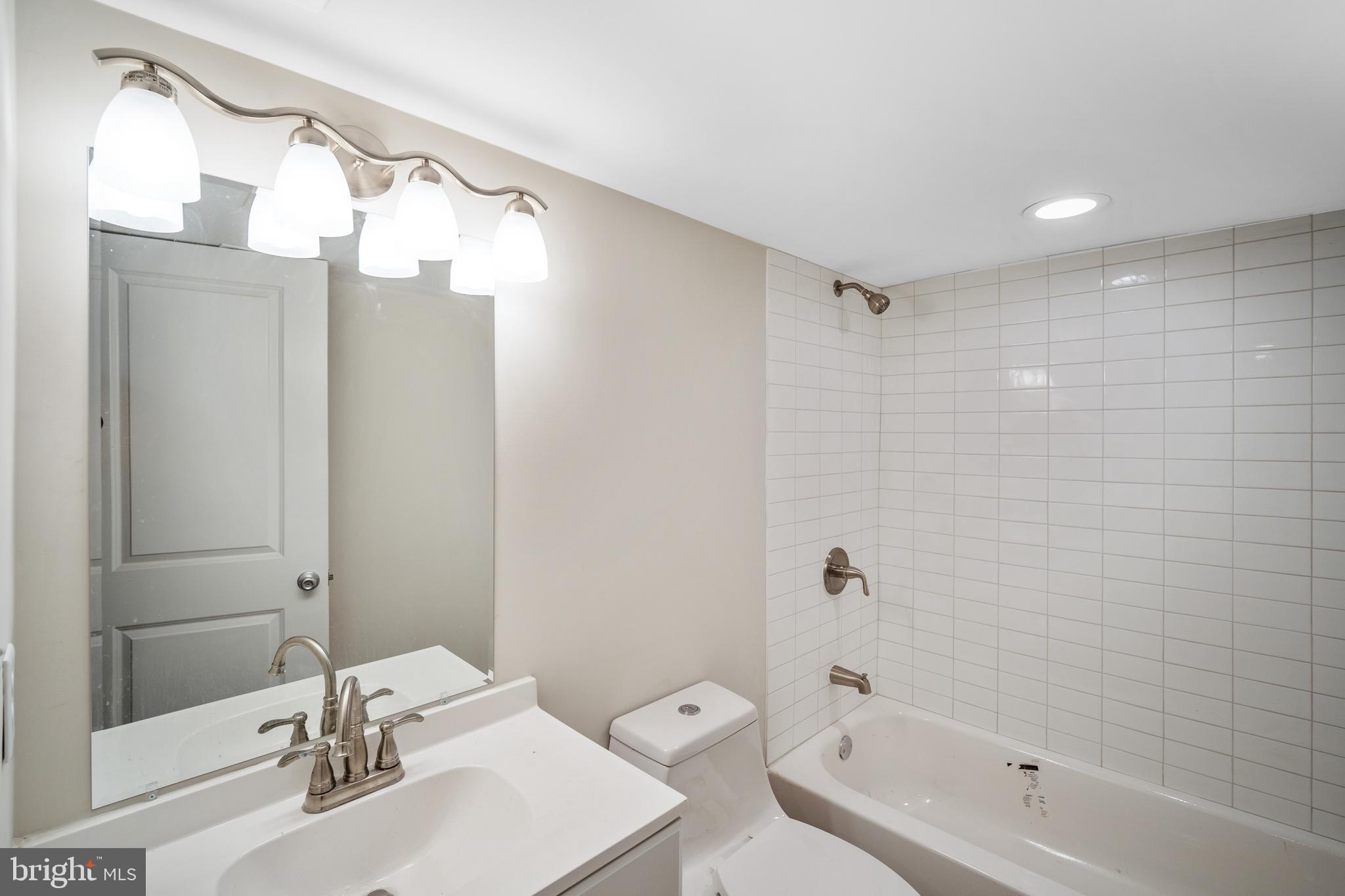 4110 Belle Grove Road Baltimore, MD 21225 - Photo 26 of 34 Basement full bath off great room