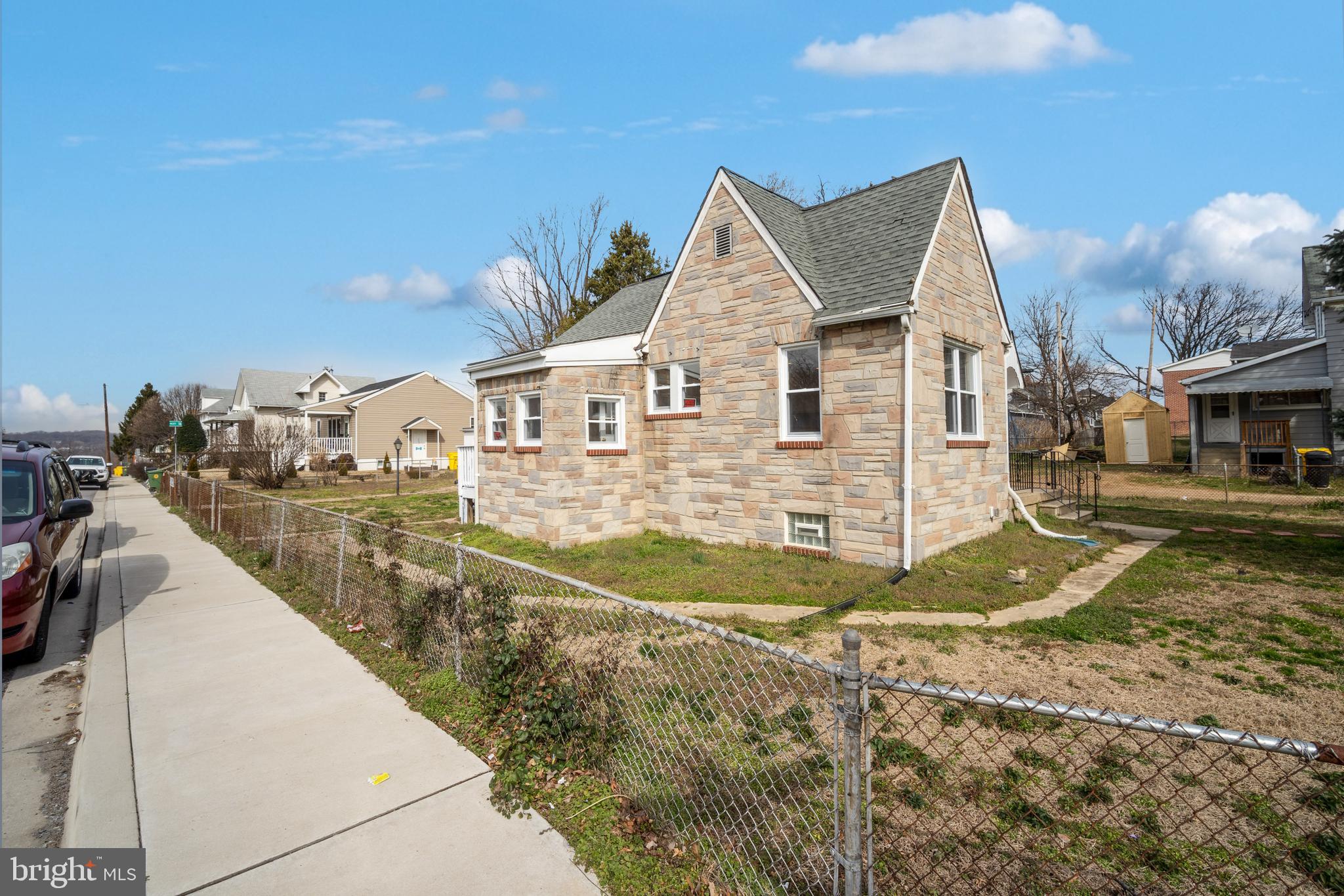 4110 Belle Grove Road Baltimore, MD 21225 - Photo 32 of 34 Front / side of house